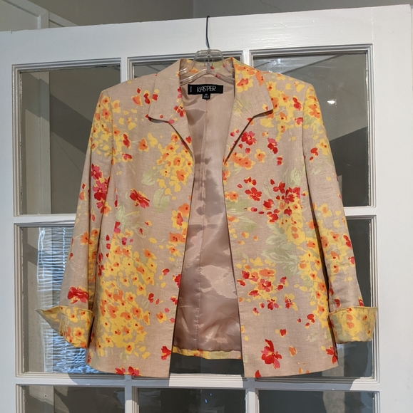 Floral jacket - Picture 1 of 3